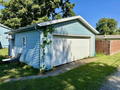 912 N Monroe Street Hartford City IN 47348
