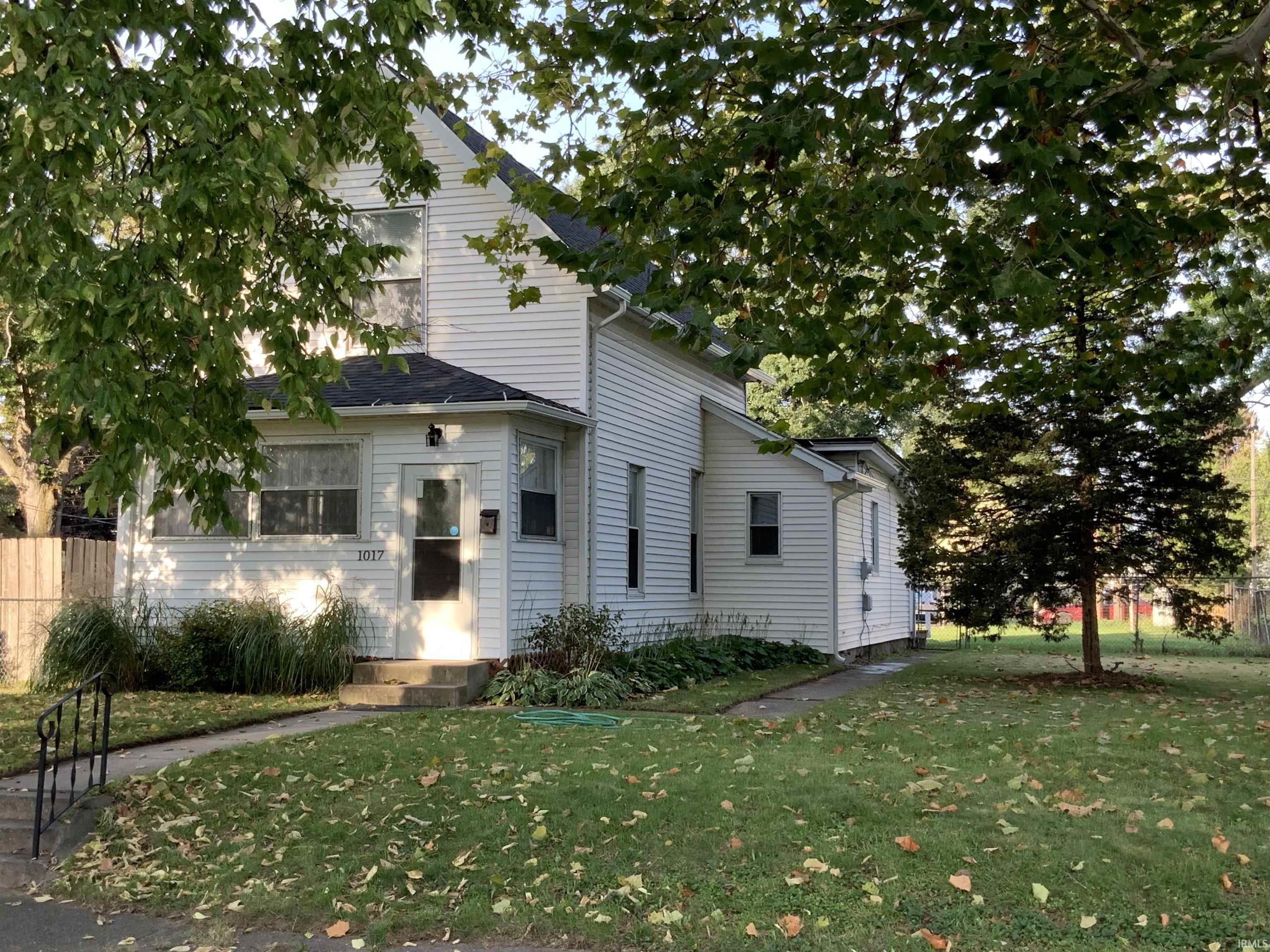 1017 S 23rd Street South Bend IN 46615