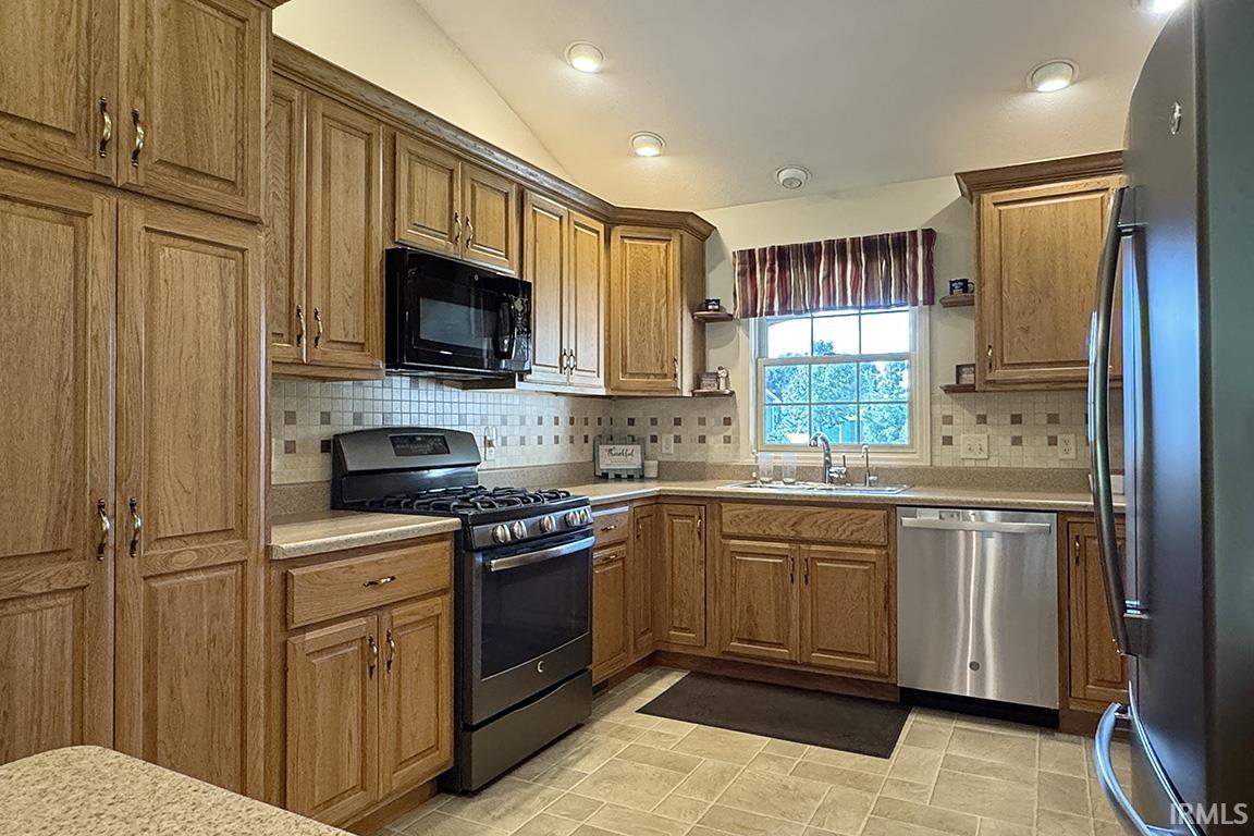 13510 Crestwicke Court Middlebury IN 46540