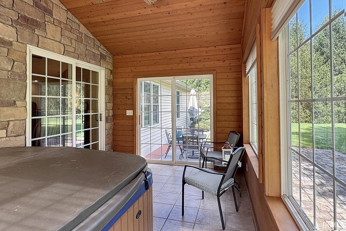 13510 Crestwicke Court Middlebury IN 46540