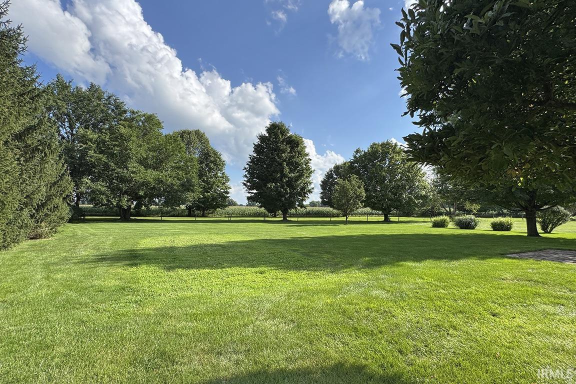 13510 Crestwicke Court Middlebury IN 46540