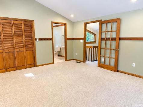 2456 N Shady Court Warsaw IN 46582