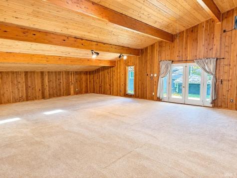 2456 N Shady Court Warsaw IN 46582