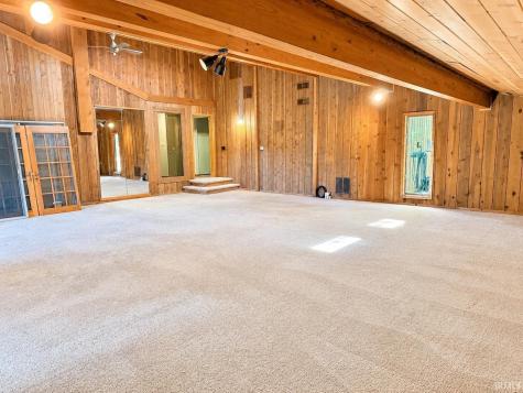 2456 N Shady Court Warsaw IN 46582