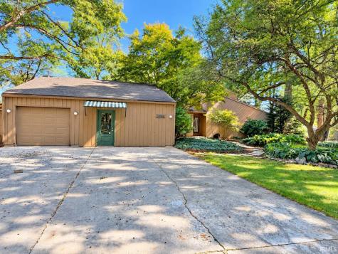 2456 N Shady Court Warsaw IN 46582