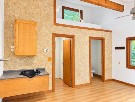 2456 N Shady Court Warsaw IN 46582