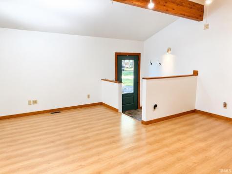 2456 N Shady Court Warsaw IN 46582
