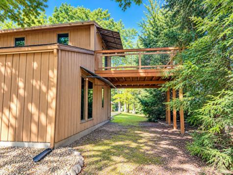 2456 N Shady Court Warsaw IN 46582