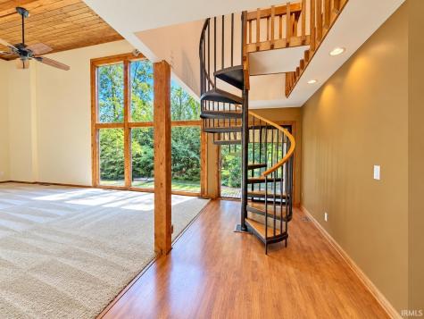 2456 N Shady Court Warsaw IN 46582