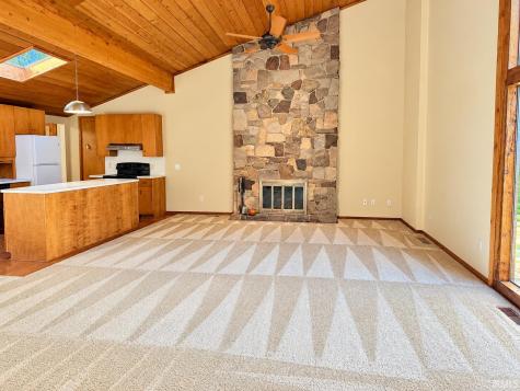 2456 N Shady Court Warsaw IN 46582
