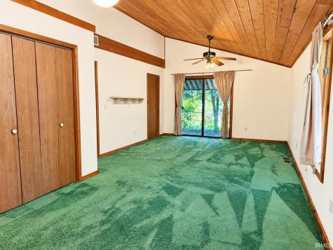 2456 N Shady Court Warsaw IN 46582
