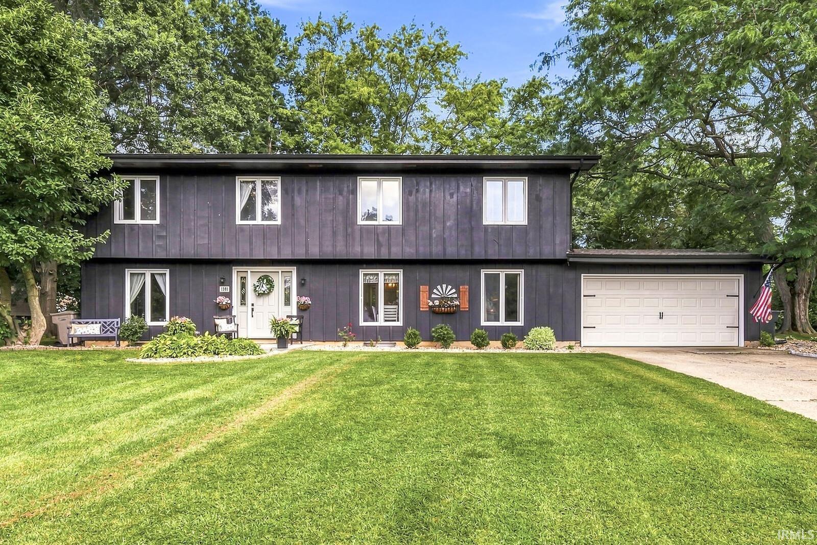 1301 Norwich Court South Bend IN 46614