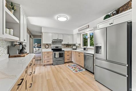 1301 Norwich Court South Bend IN 46614