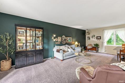 1301 Norwich Court South Bend IN 46614