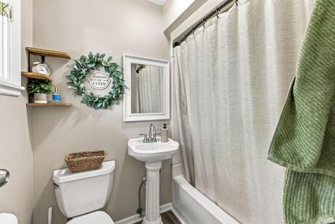 1301 Norwich Court South Bend IN 46614