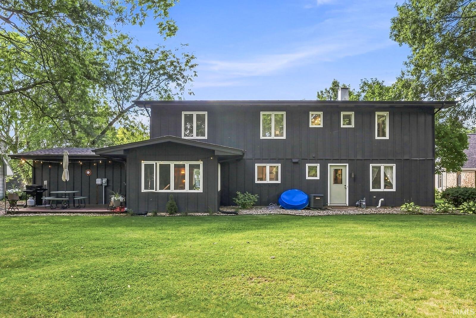 1301 Norwich Court South Bend IN 46614