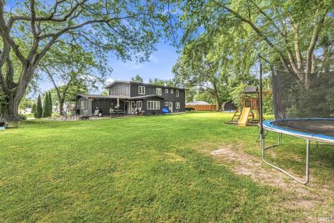 1301 Norwich Court South Bend IN 46614