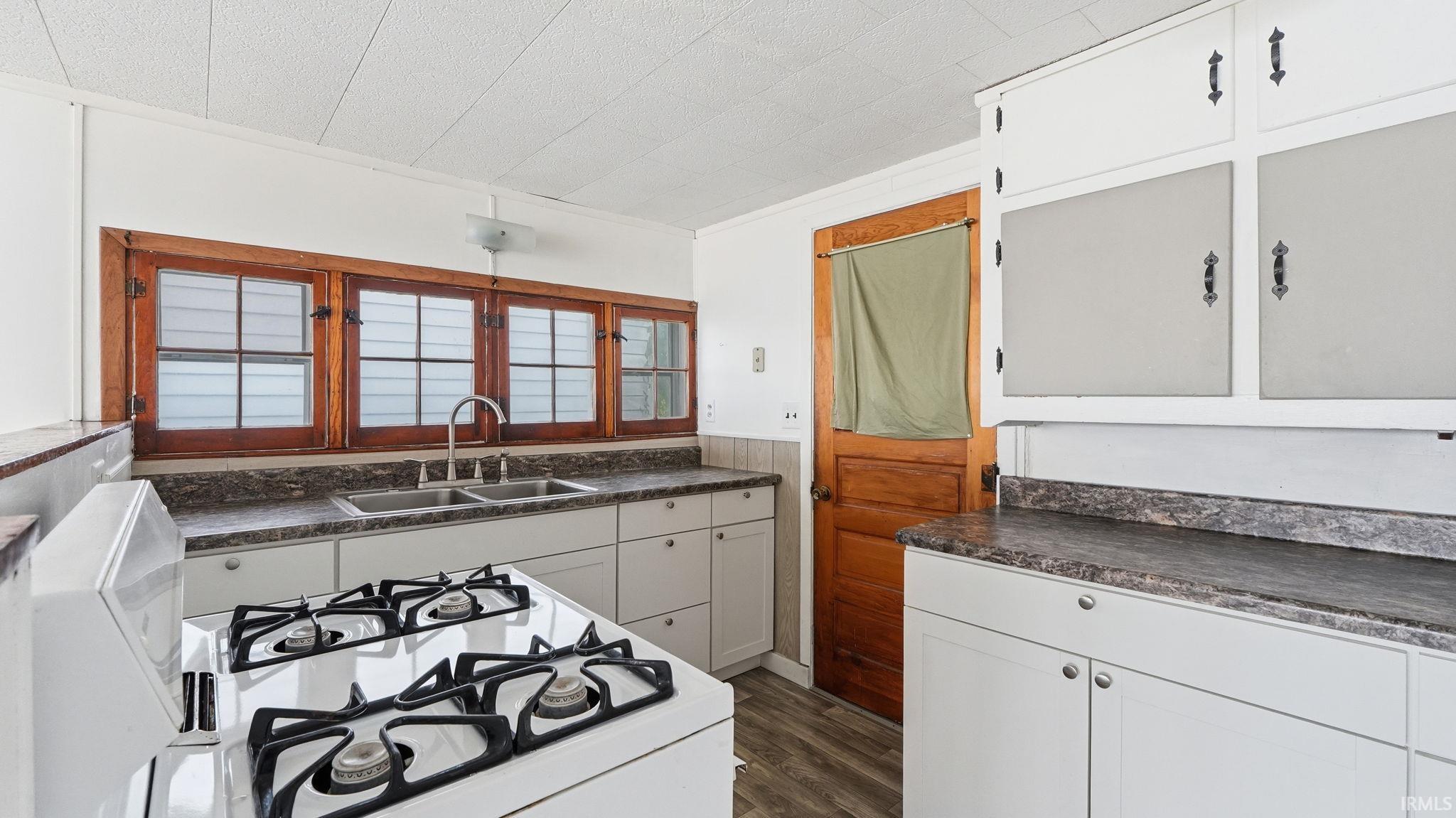 626 E Lakewood Avenue Warsaw IN 46580