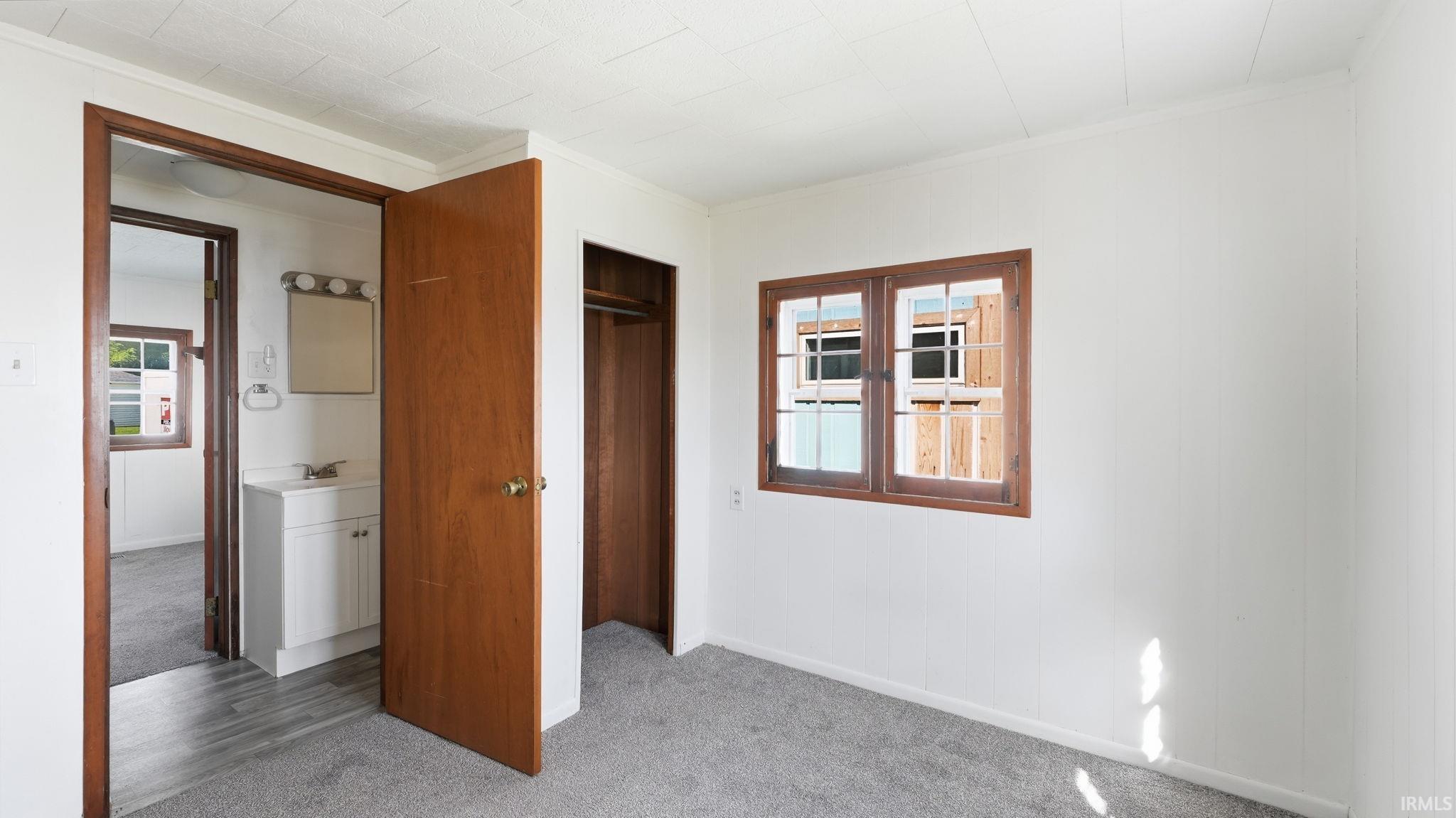 626 E Lakewood Avenue Warsaw IN 46580
