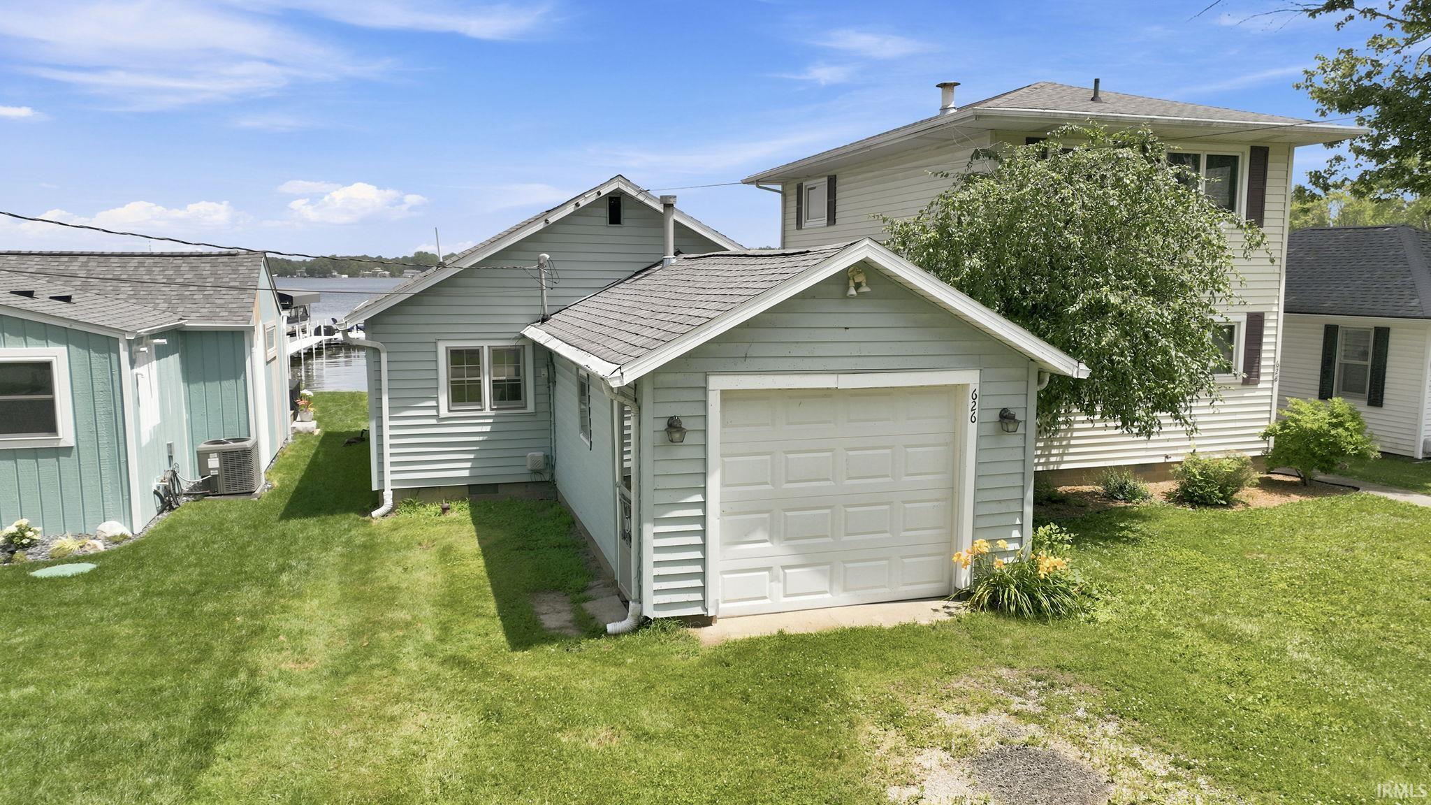626 E Lakewood Avenue Warsaw IN 46580