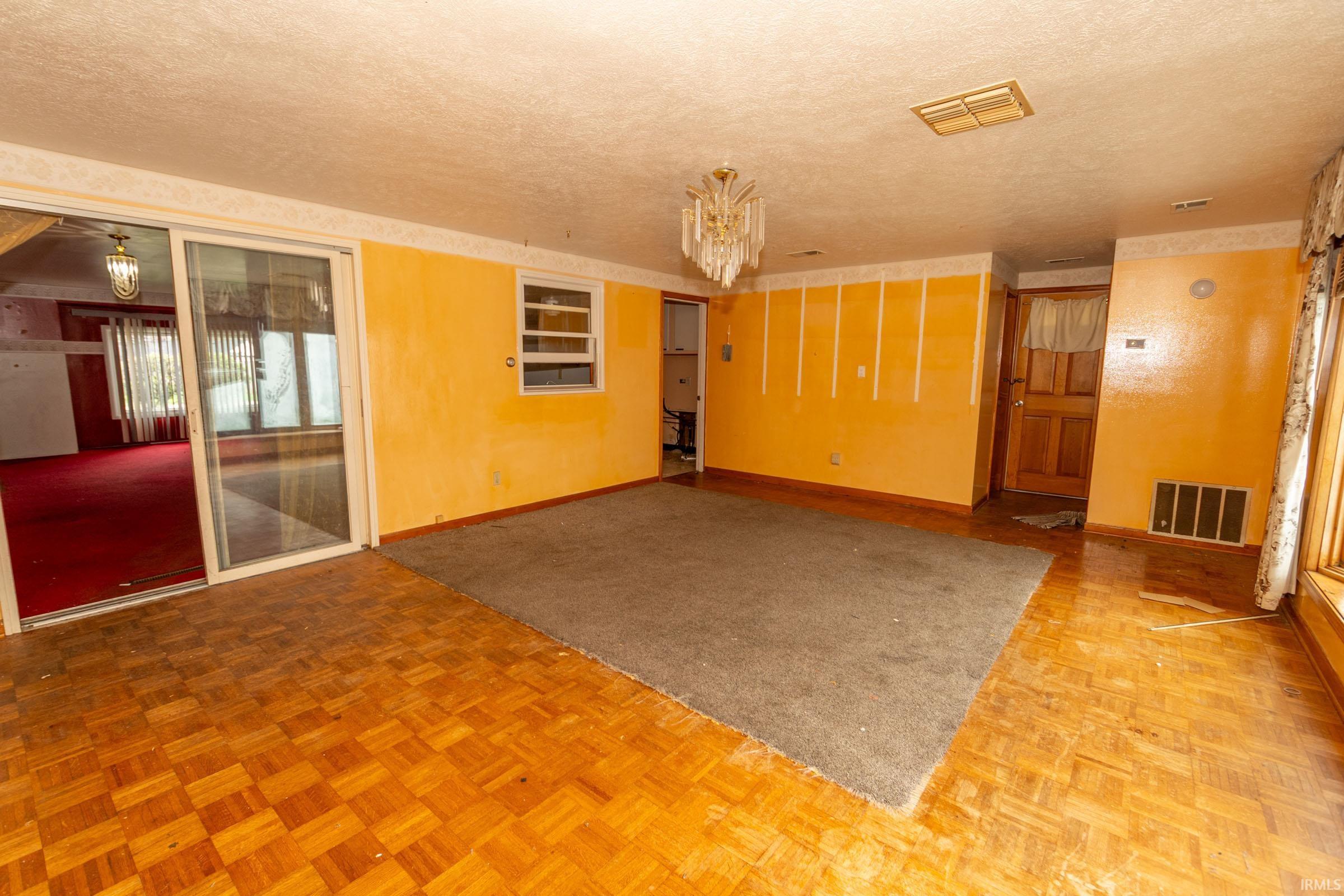 1662 Greenwood Drive South Bend IN 46614