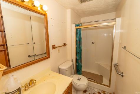 1662 Greenwood Drive South Bend IN 46614