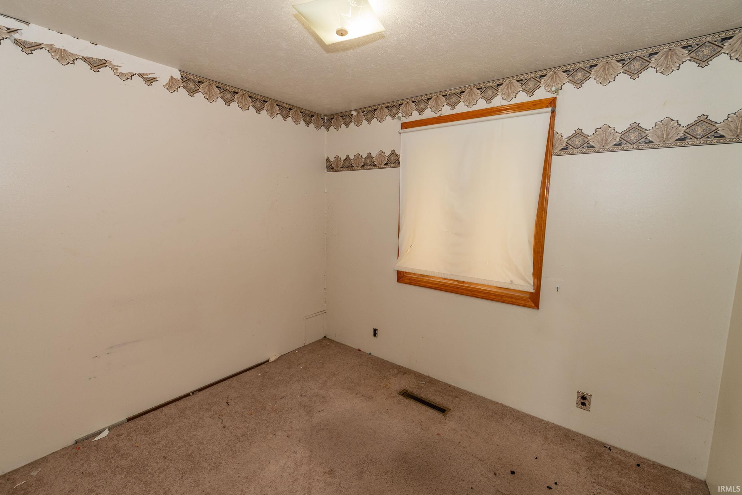 1662 Greenwood Drive South Bend IN 46614