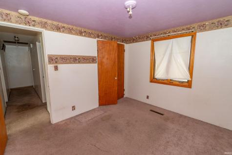 1662 Greenwood Drive South Bend IN 46614