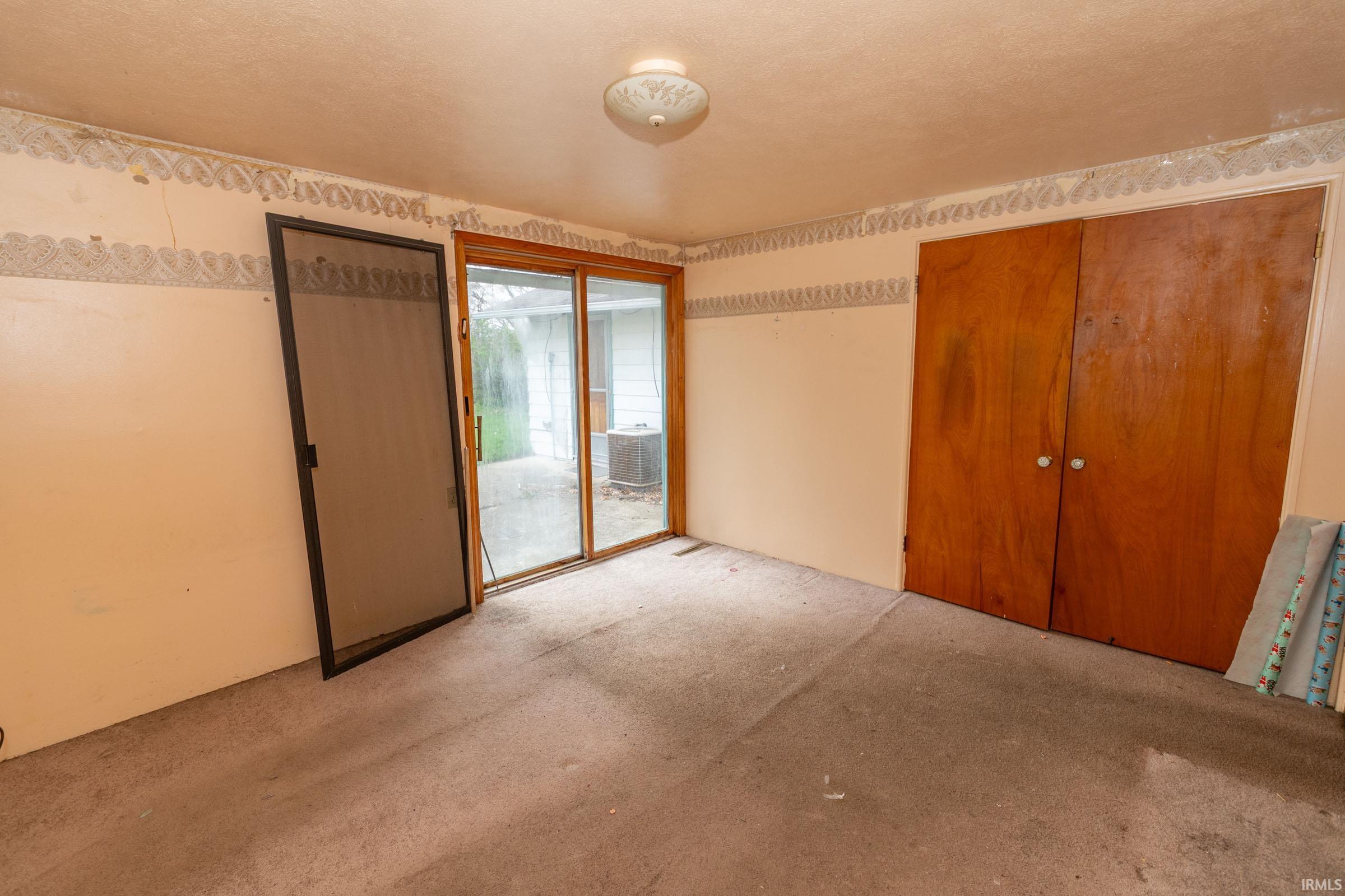 1662 Greenwood Drive South Bend IN 46614