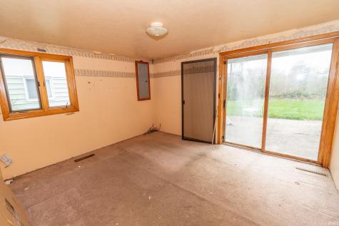 1662 Greenwood Drive South Bend IN 46614