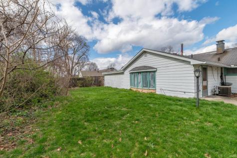 1662 Greenwood Drive South Bend IN 46614