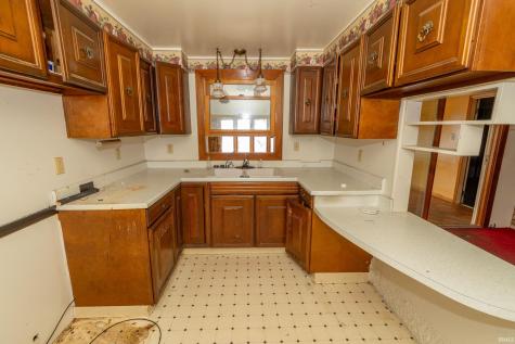 1662 Greenwood Drive South Bend IN 46614