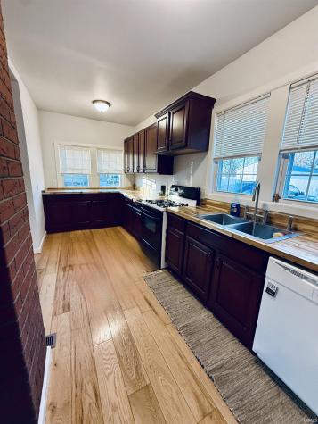 705 E 2nd Street Reynolds IN 47980