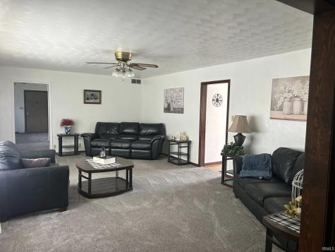 5660 E 400 N Street Monticello IN 47960