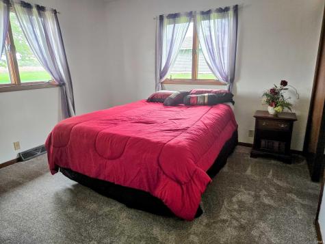 5660 E 400 N Street Monticello IN 47960