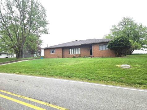 5660 E 400 N Street Monticello IN 47960