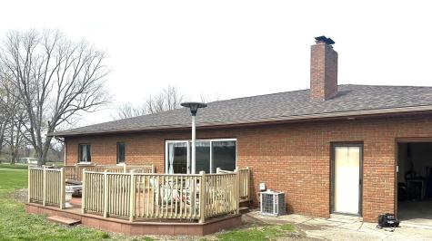 5660 E 400 N Street Monticello IN 47960