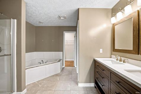 6066 Buchanan Drive West Lafayette IN 47906