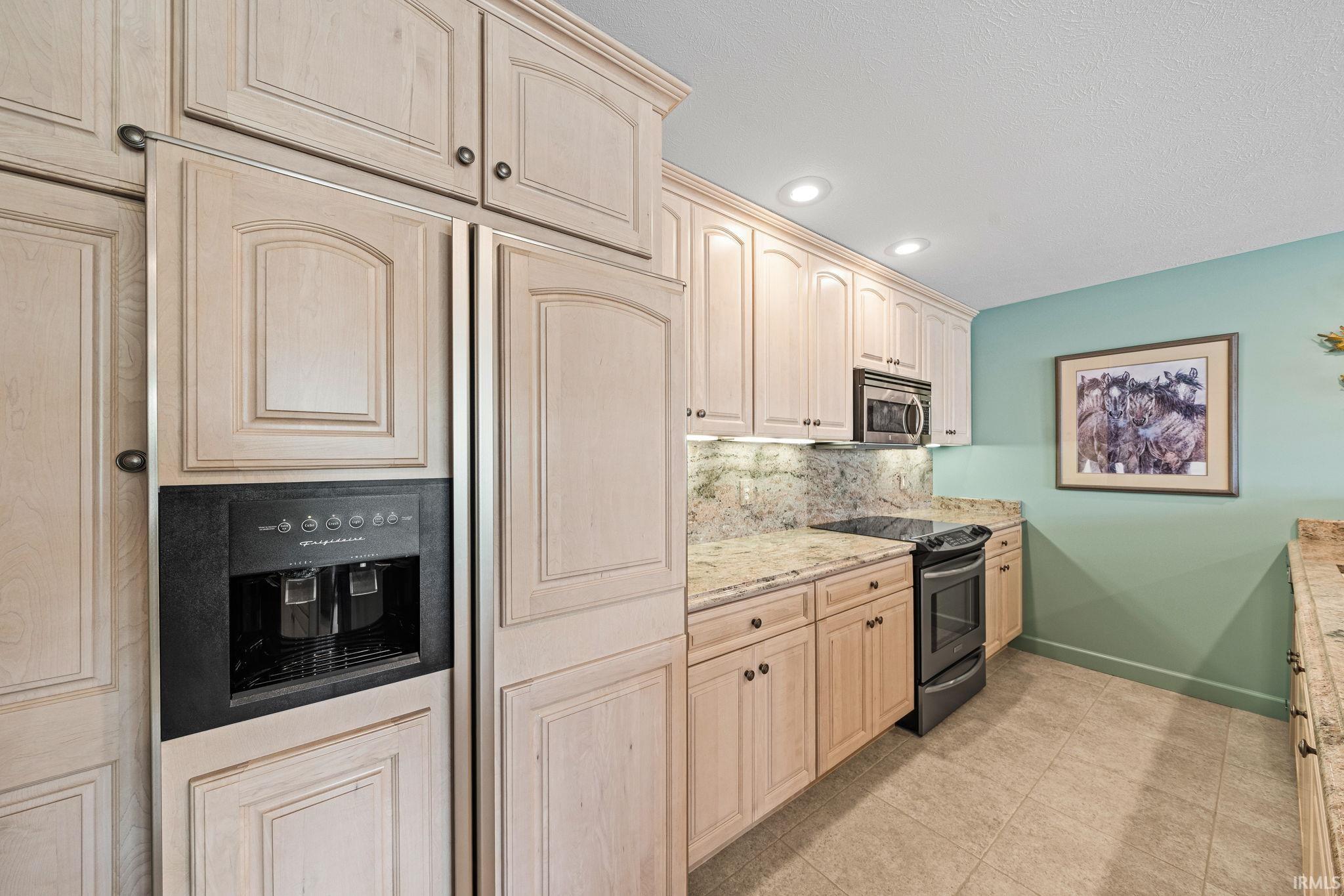 13 Quail Island Elkhart IN 46514