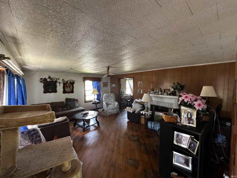 205 E North Street Winslow IN 47598