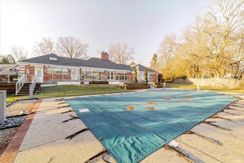 1227 S Pickwick Point Bloomington IN 47401