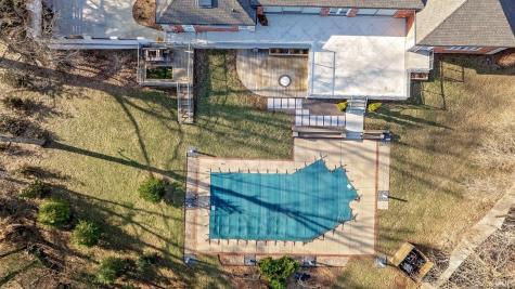 1227 S Pickwick Point Bloomington IN 47401