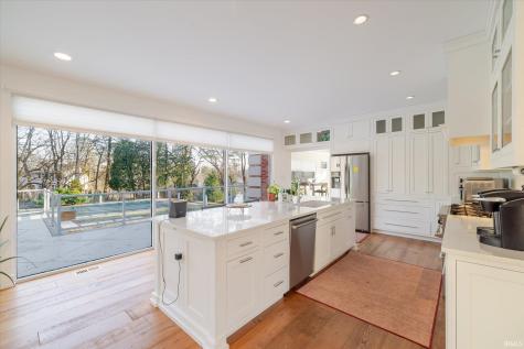 1227 S Pickwick Point Bloomington IN 47401