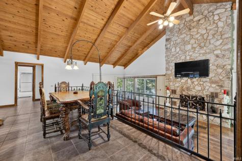 10911 E Mona Drive Huntingburg IN 47542