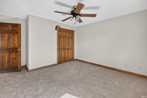 10911 E Mona Drive Huntingburg IN 47542