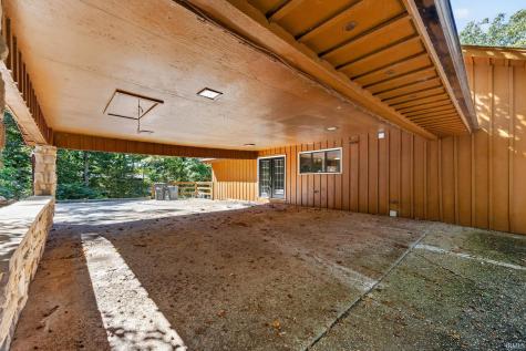 10911 E Mona Drive Huntingburg IN 47542