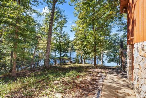 10911 E Mona Drive Huntingburg IN 47542
