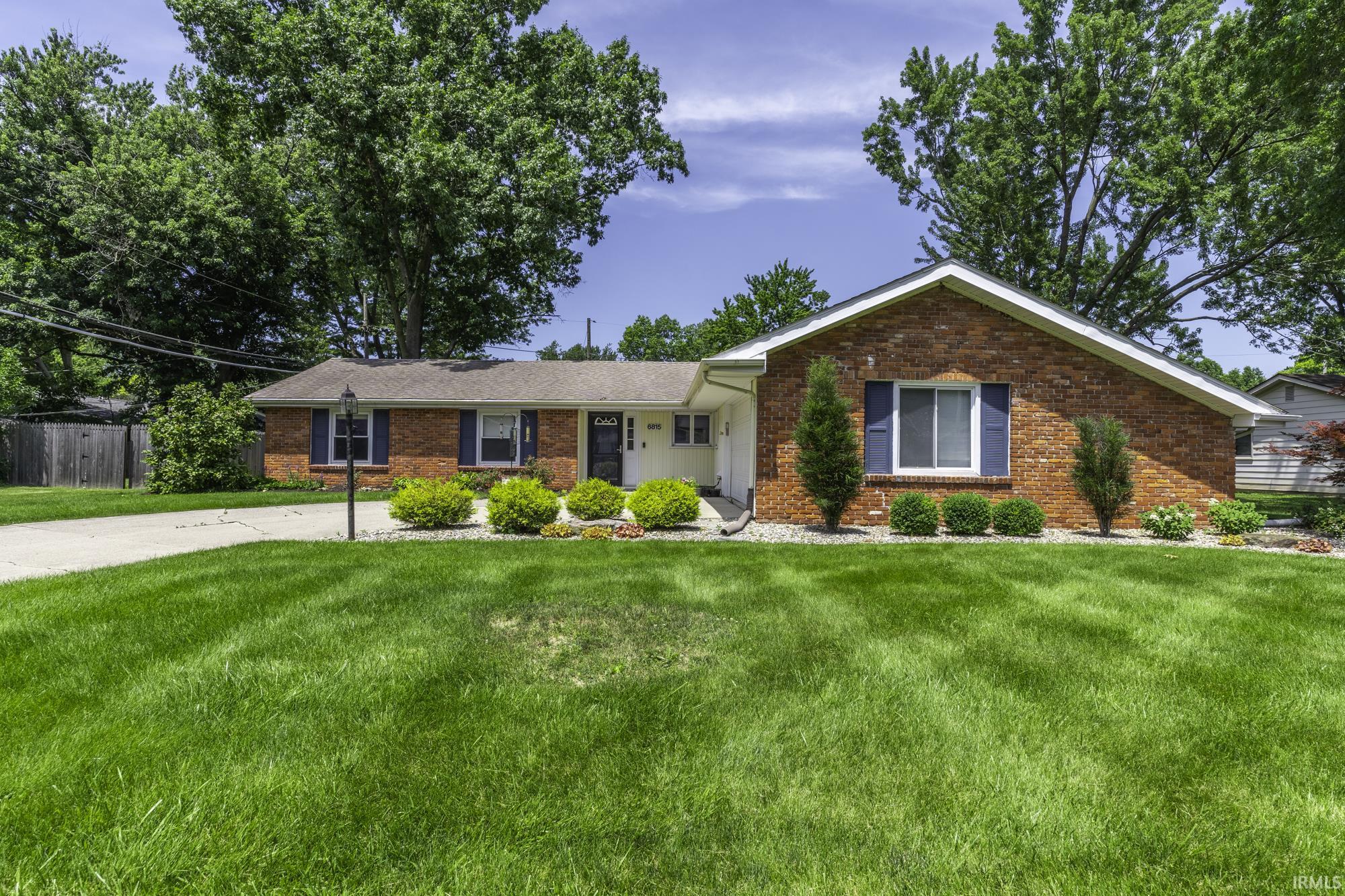 6815 Forestwood Drive Fort Wayne IN 46815