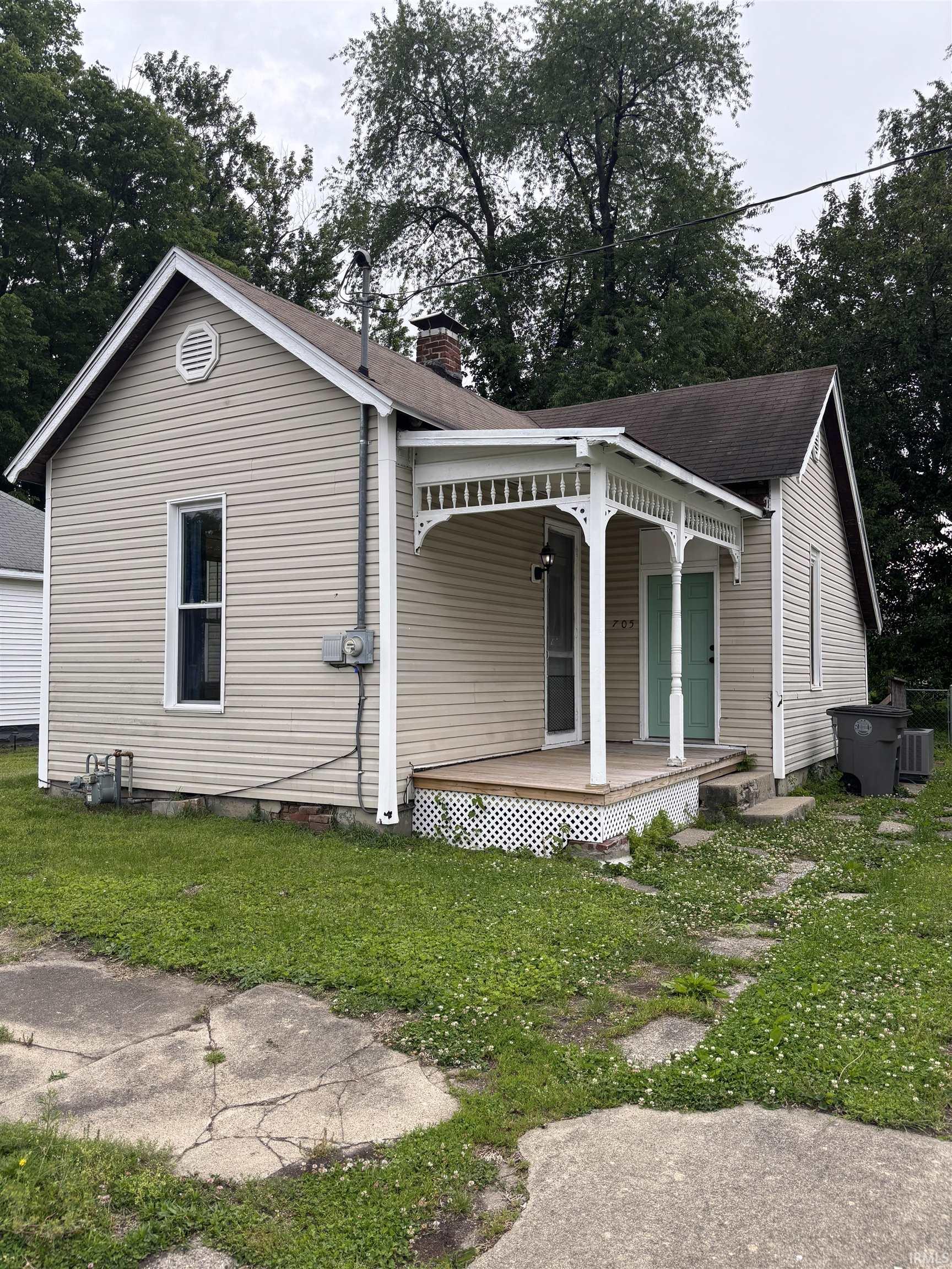 705 Upper 11th Street Vincennes IN 47591