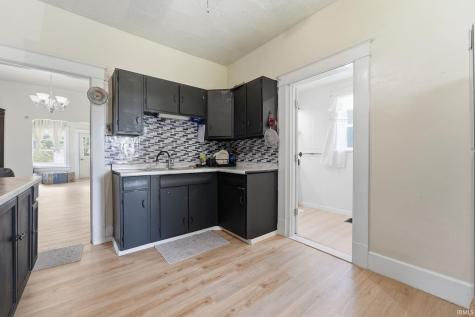 640 E Wayne Street Kendallville IN 46755